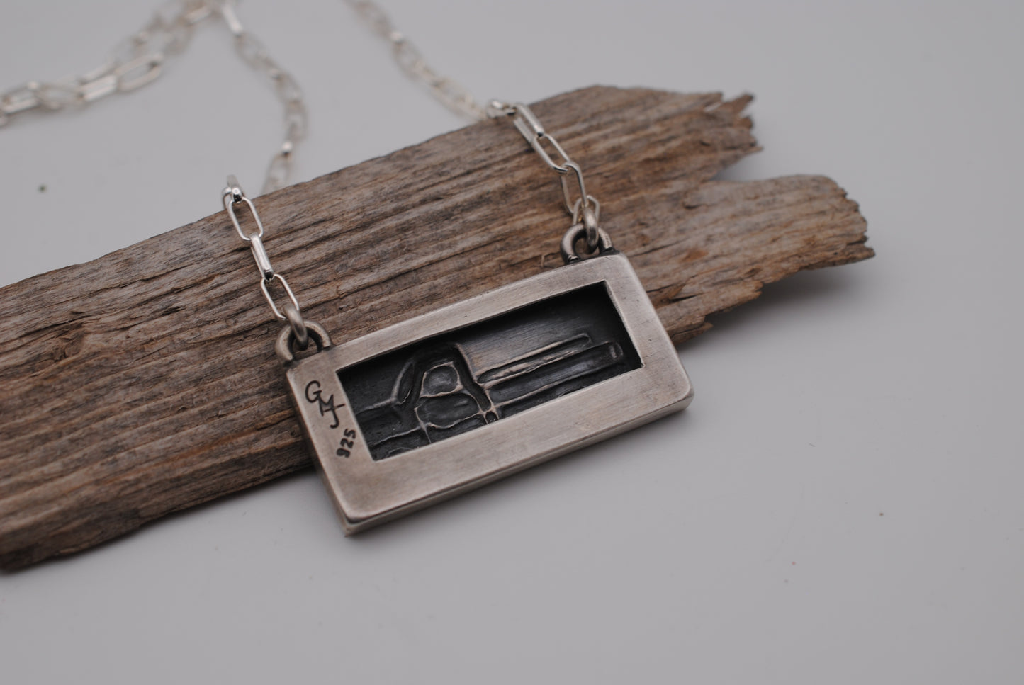 Truck Pendant