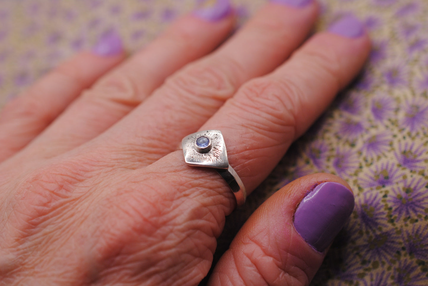 Etched Geometric Ring; Size 8.75