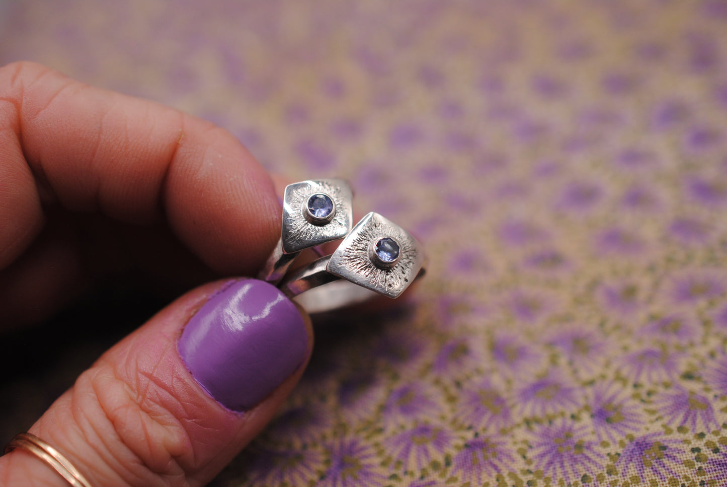 Etched Geometric Ring; Size 5.75
