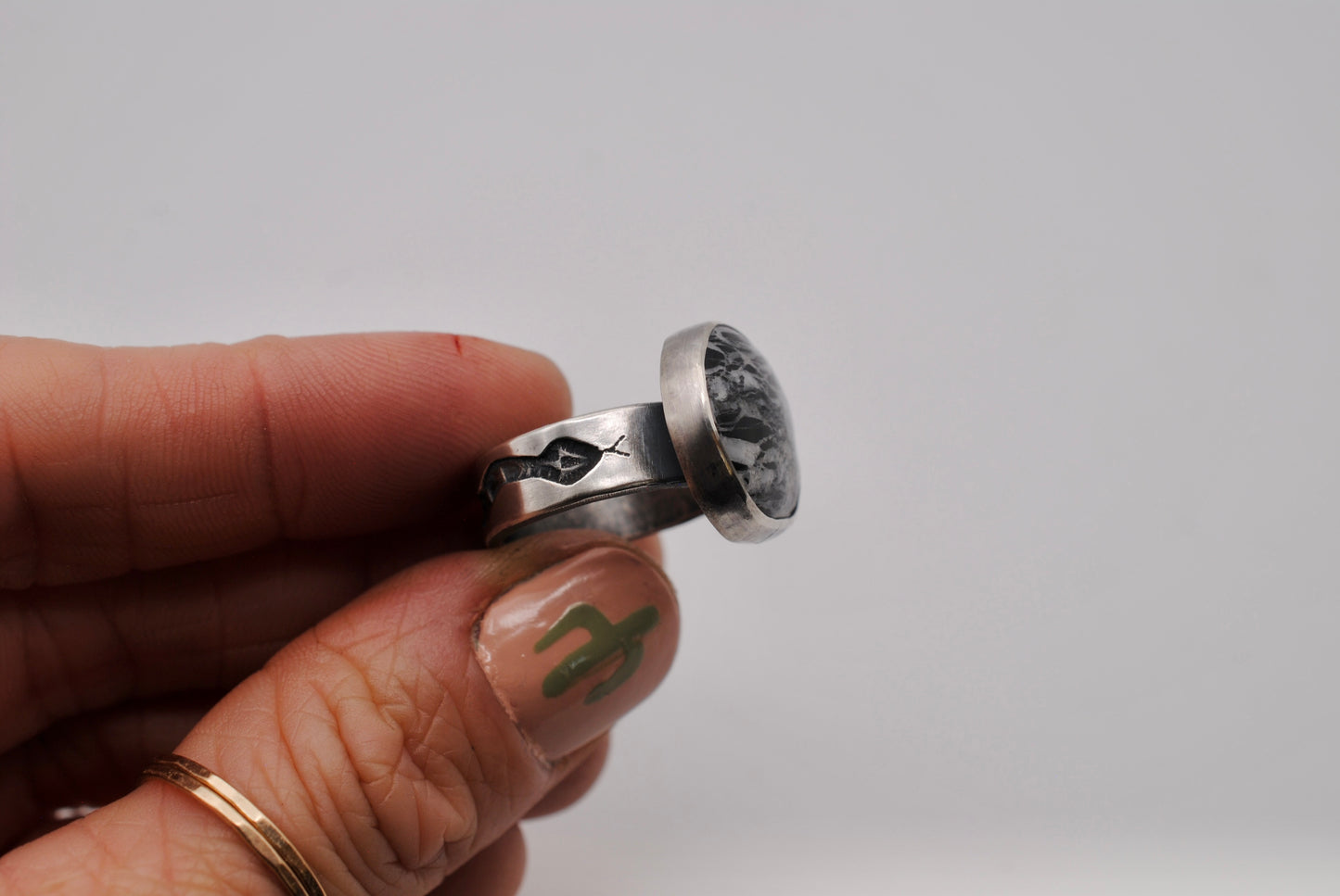 White Buffalo Snake Ring - Size 6